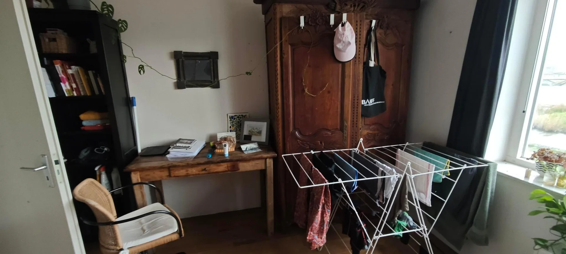 Foto van de Kamer gelegen aan de Nico Jessekade in Amsterdam