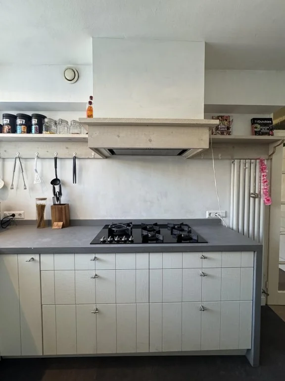 geblurde versie van de foto als achtergrond