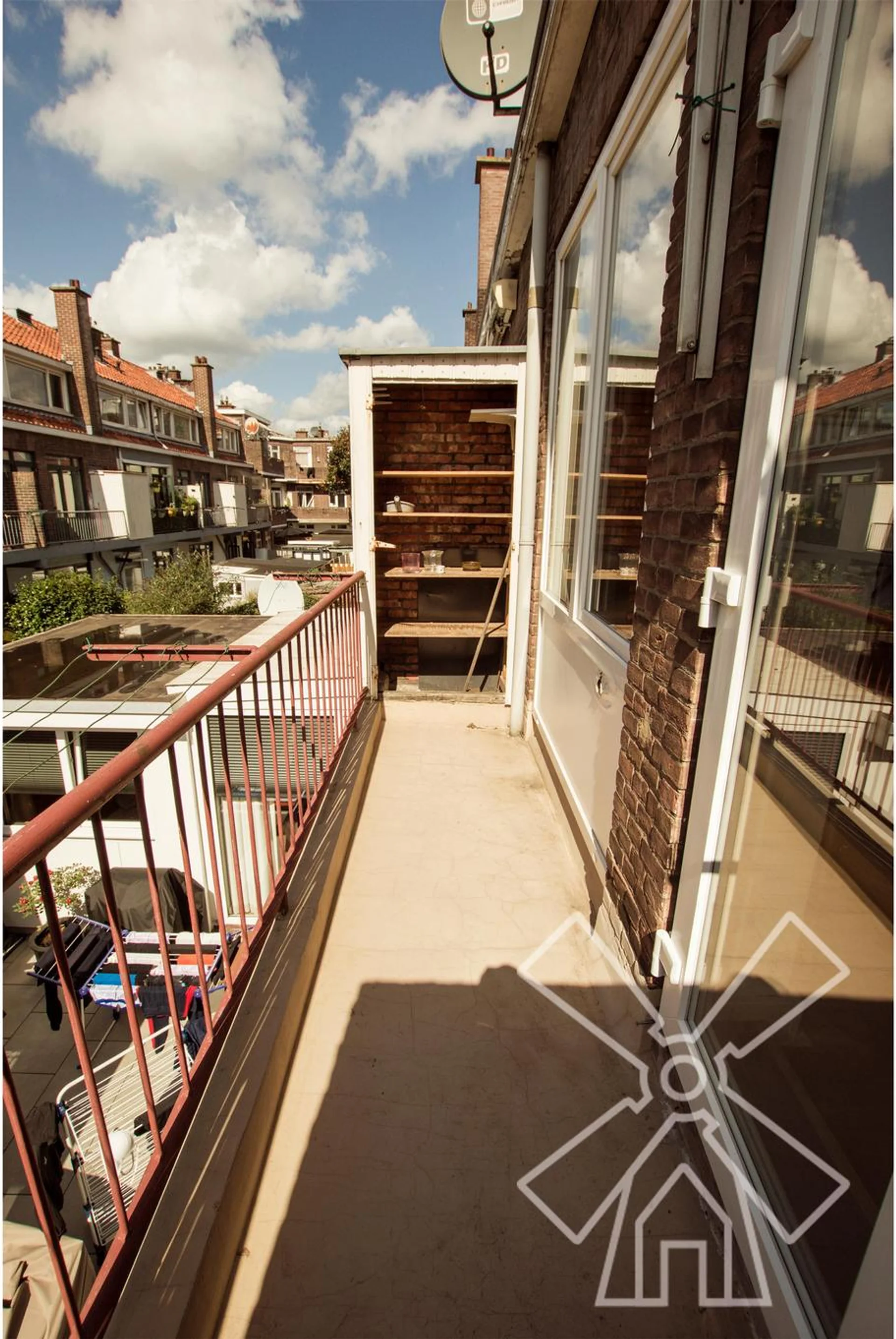 Foto van de Kamer gelegen aan de Van den Berghstraat in Den Haag
