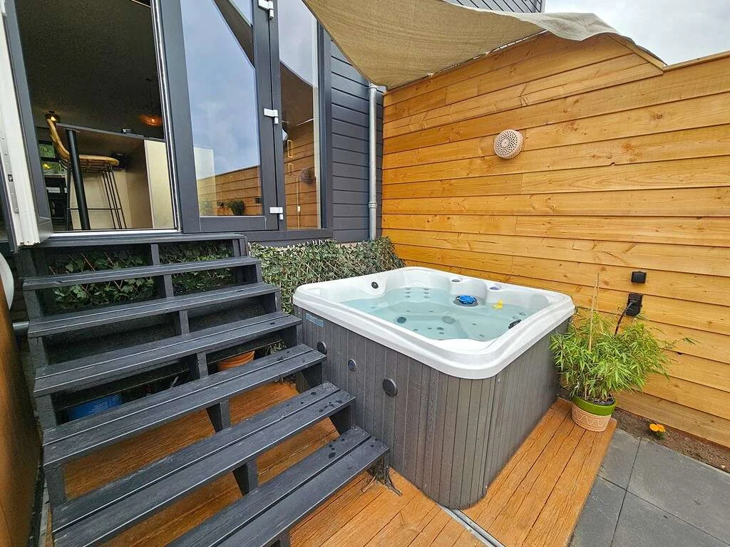Foto van de Appartement gelegen aan de Bovendijk in Rotterdam