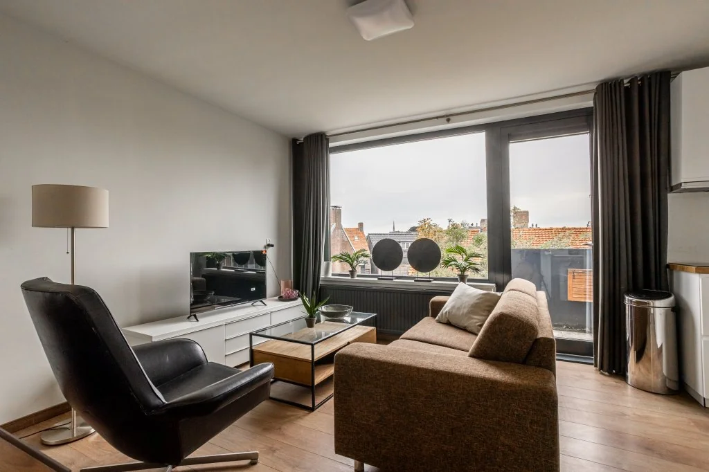 geblurde versie van de foto als achtergrond