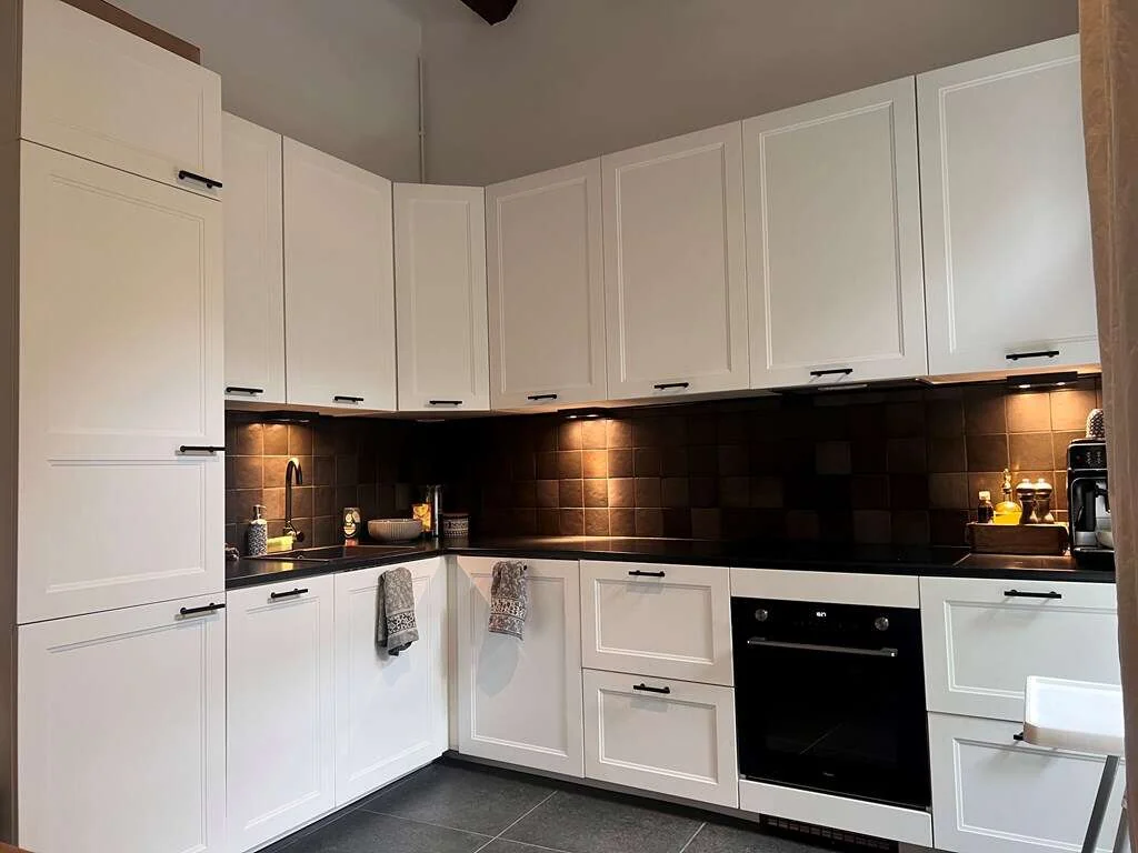 geblurde versie van de foto als achtergrond