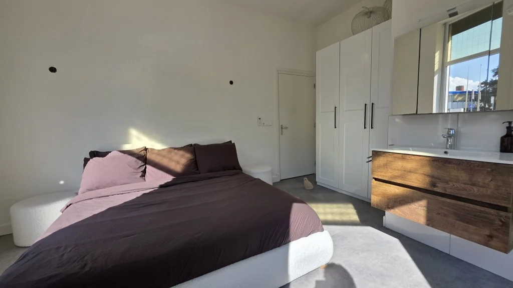 geblurde versie van de foto als achtergrond