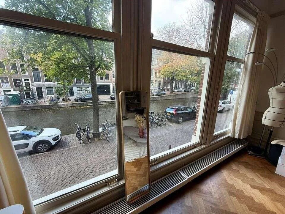 Foto van de Appartement gelegen aan de Reguliersgracht in Amsterdam