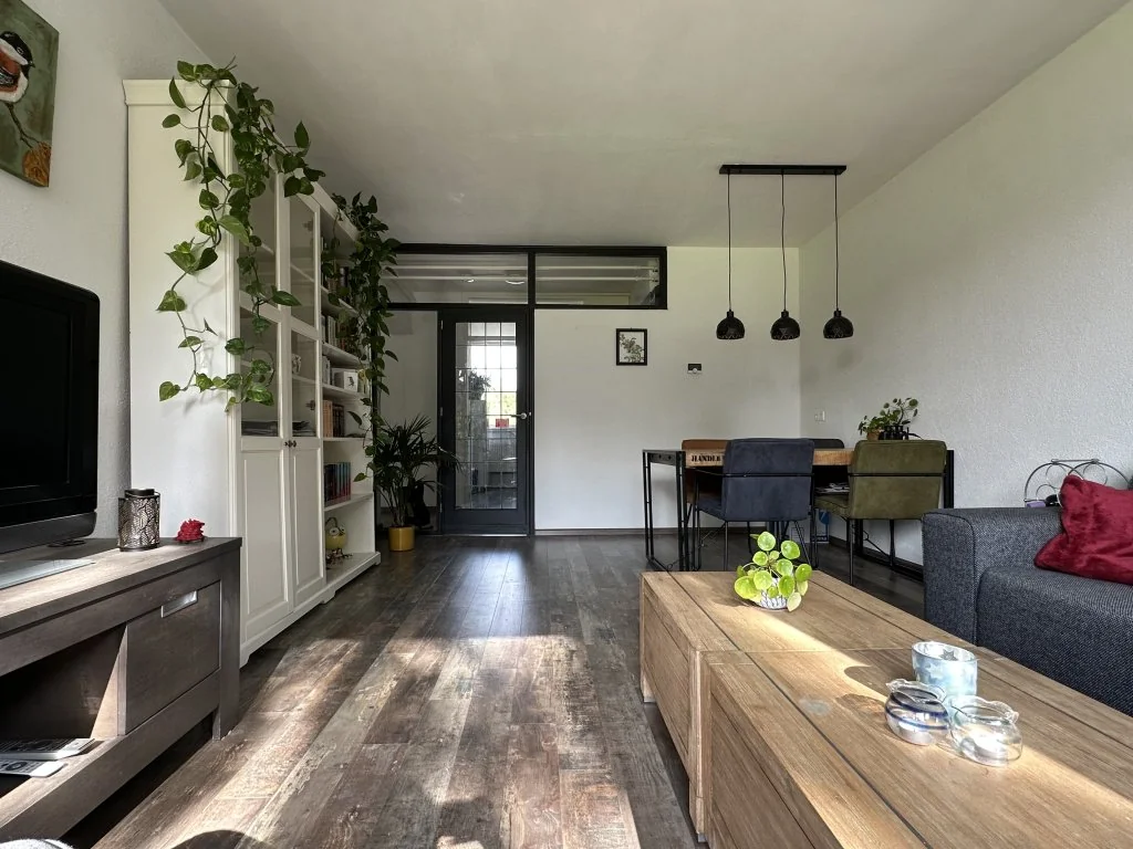 geblurde versie van de foto als achtergrond