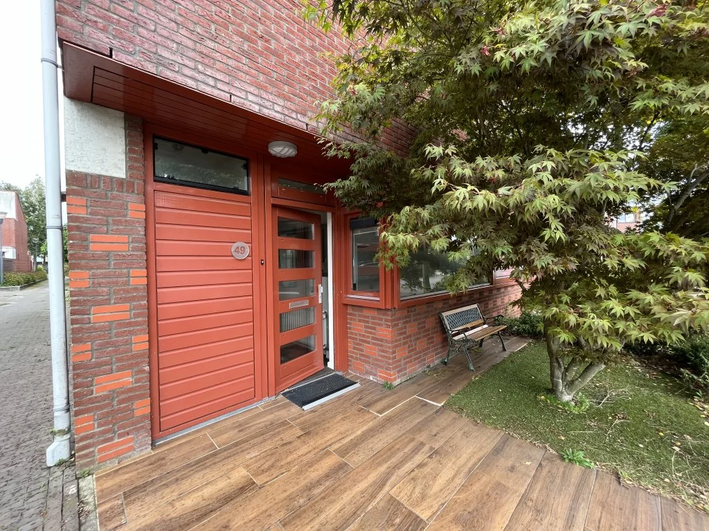 geblurde versie van de foto als achtergrond