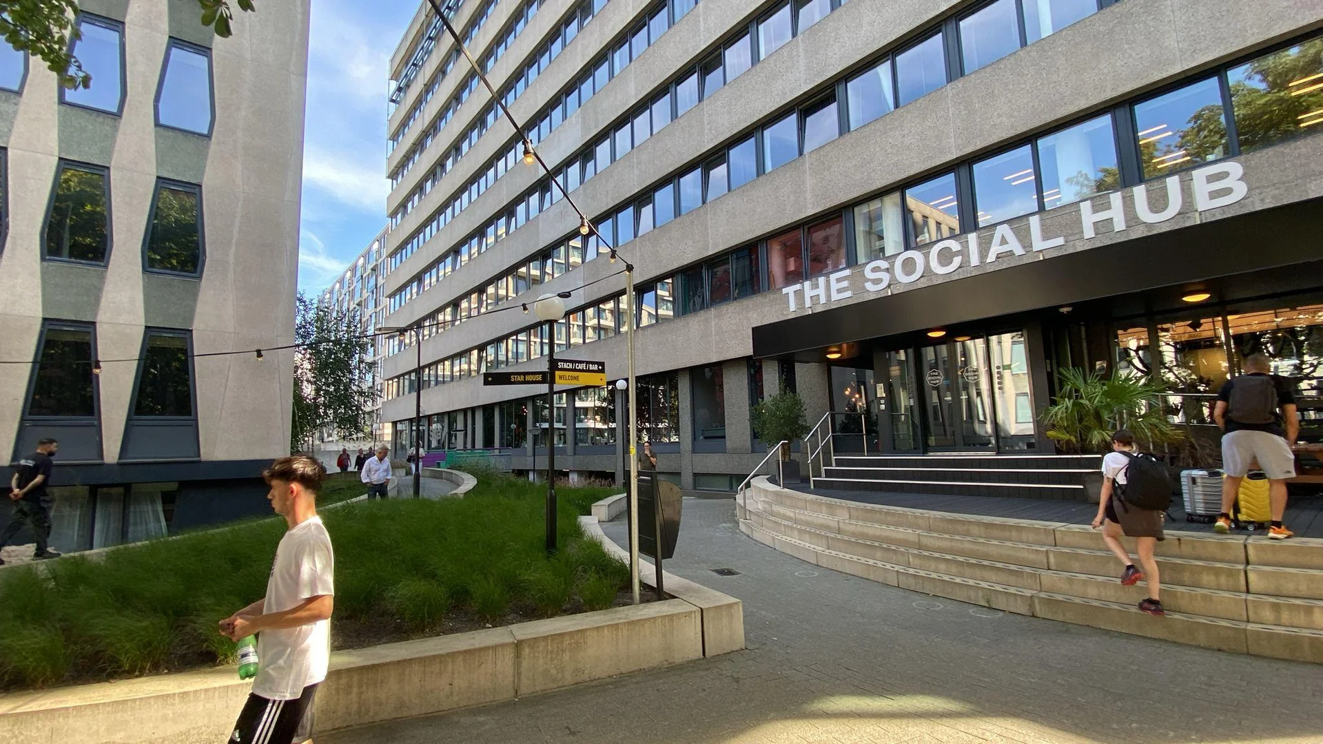 Foto van de Kamer gelegen aan de Van de Sande Bakhuijzenstraat in Amsterdam
