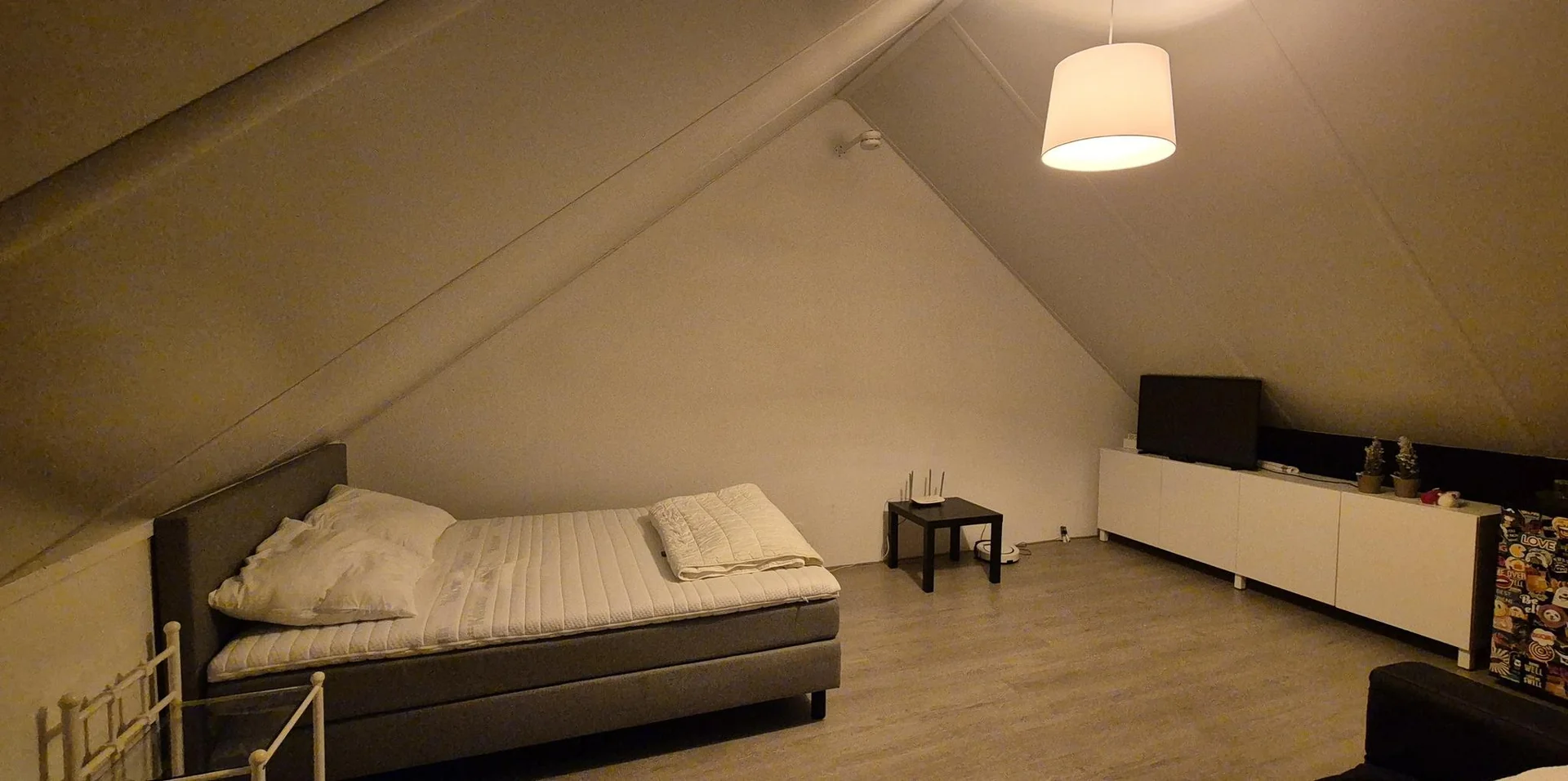 Foto van de Kamer gelegen aan de Derde Oosterparklaan in Utrecht
