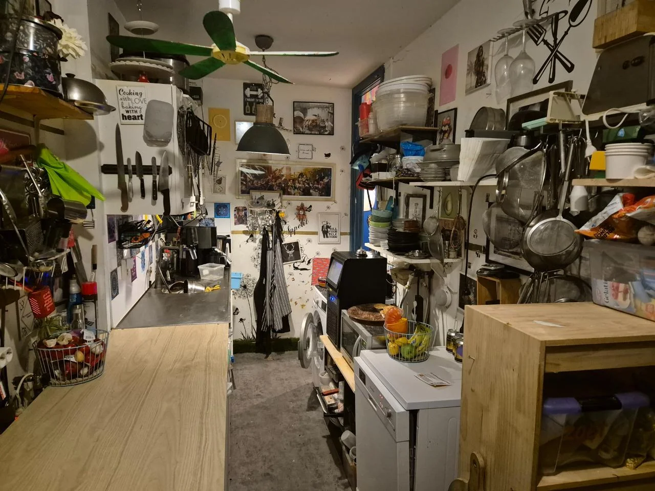 Foto van de Kamer gelegen aan de Jan Evertsenstraat in Amsterdam