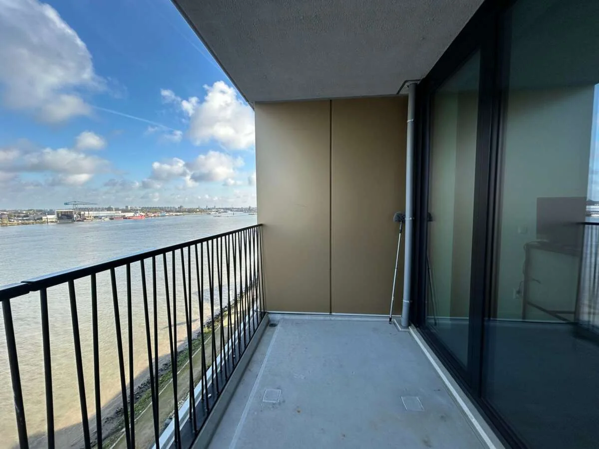 Foto van de Appartement gelegen aan de Pampuskade in Rotterdam