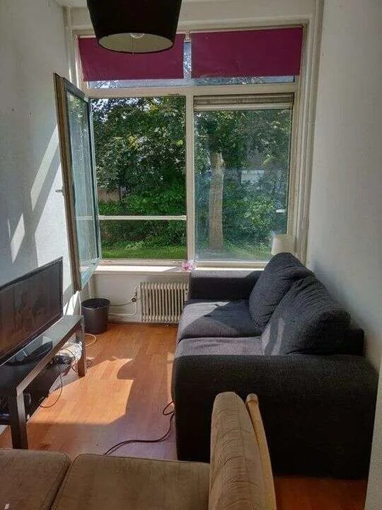 geblurde versie van de foto als achtergrond