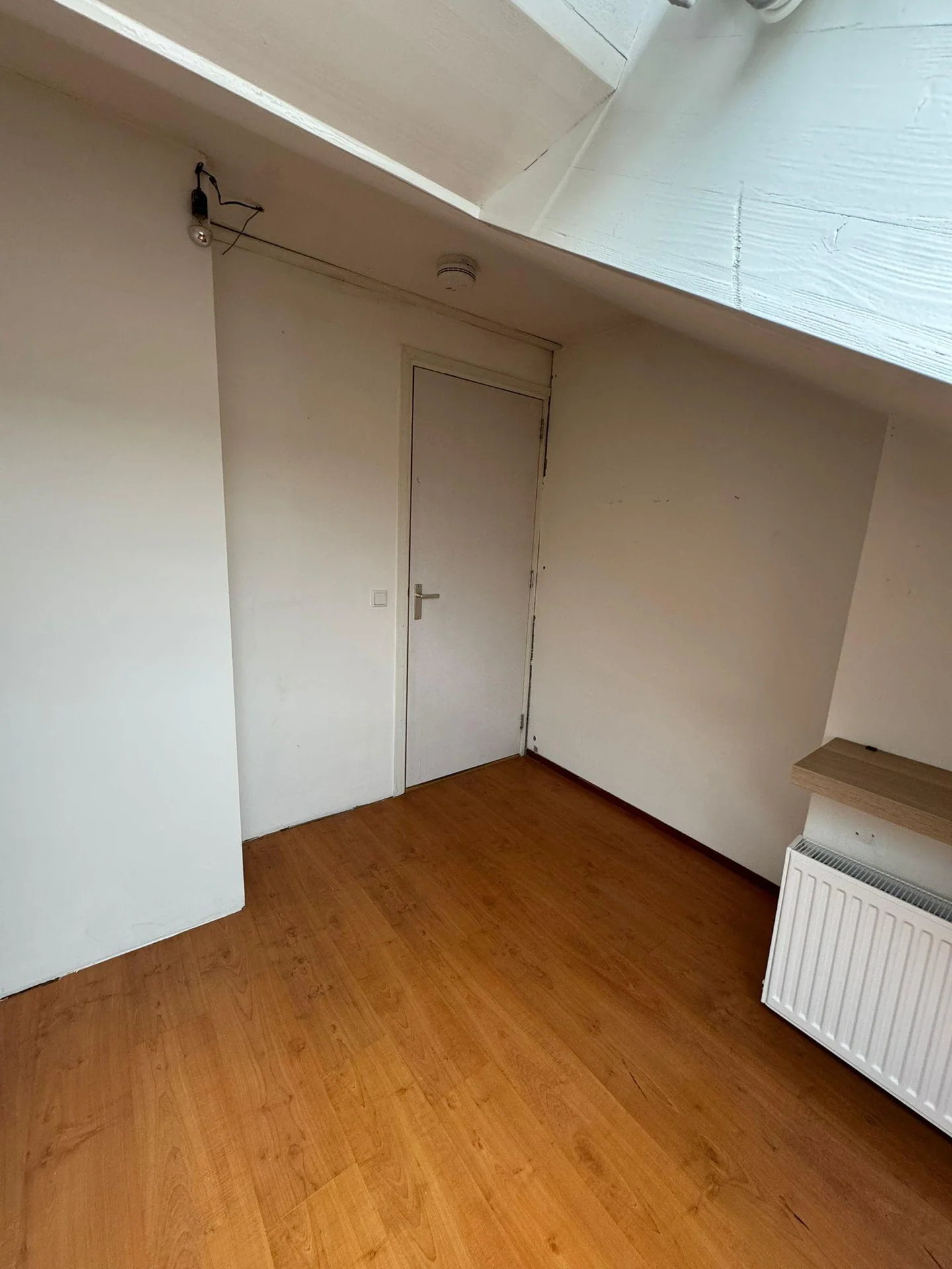Foto van de Kamer gelegen aan de Veenendaalkade in Den Haag