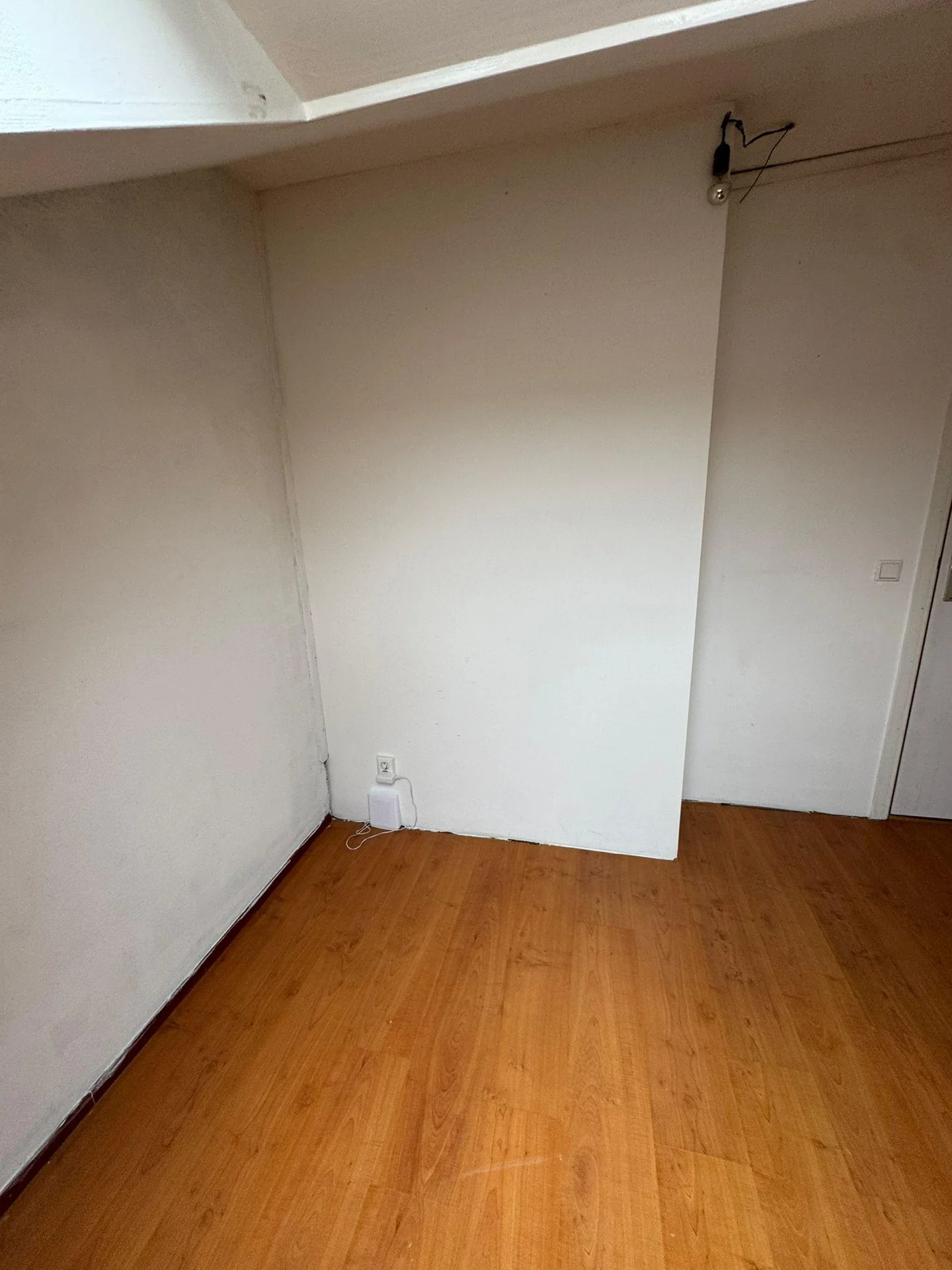 Foto van de Kamer gelegen aan de Veenendaalkade in Den Haag