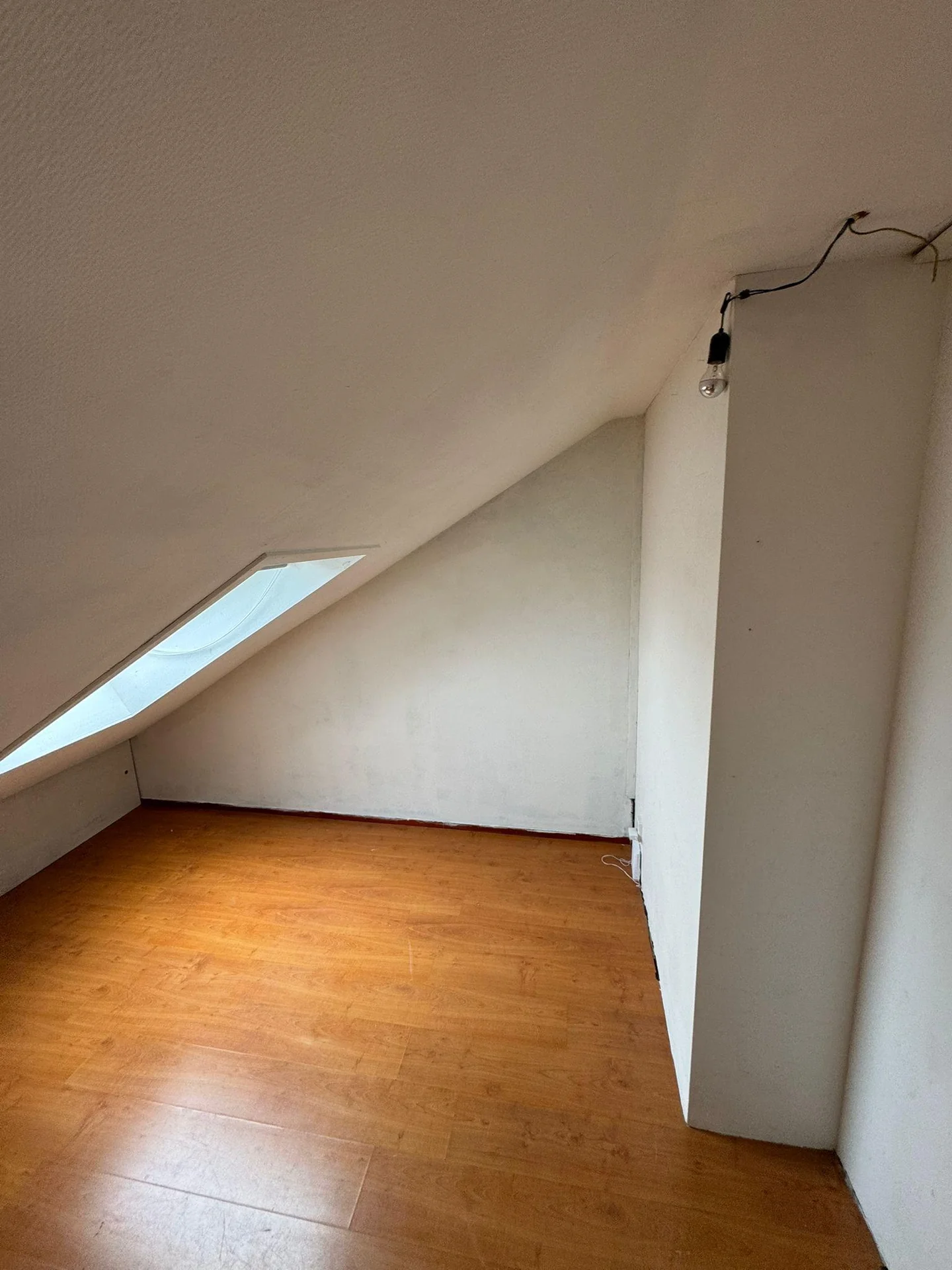 Foto van de Kamer gelegen aan de Veenendaalkade in Den Haag