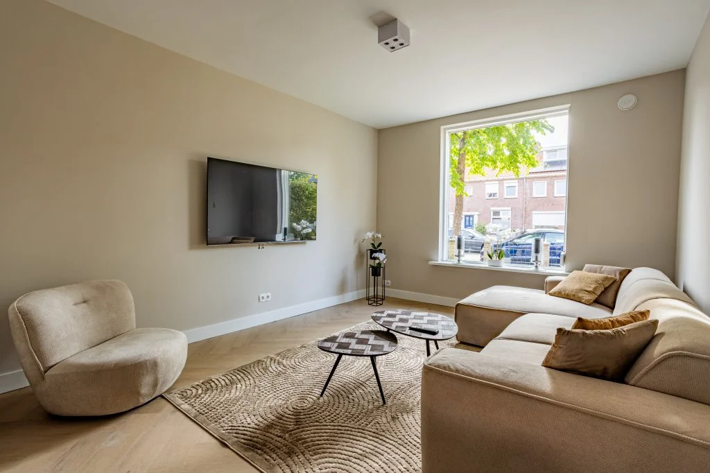 geblurde versie van de foto als achtergrond