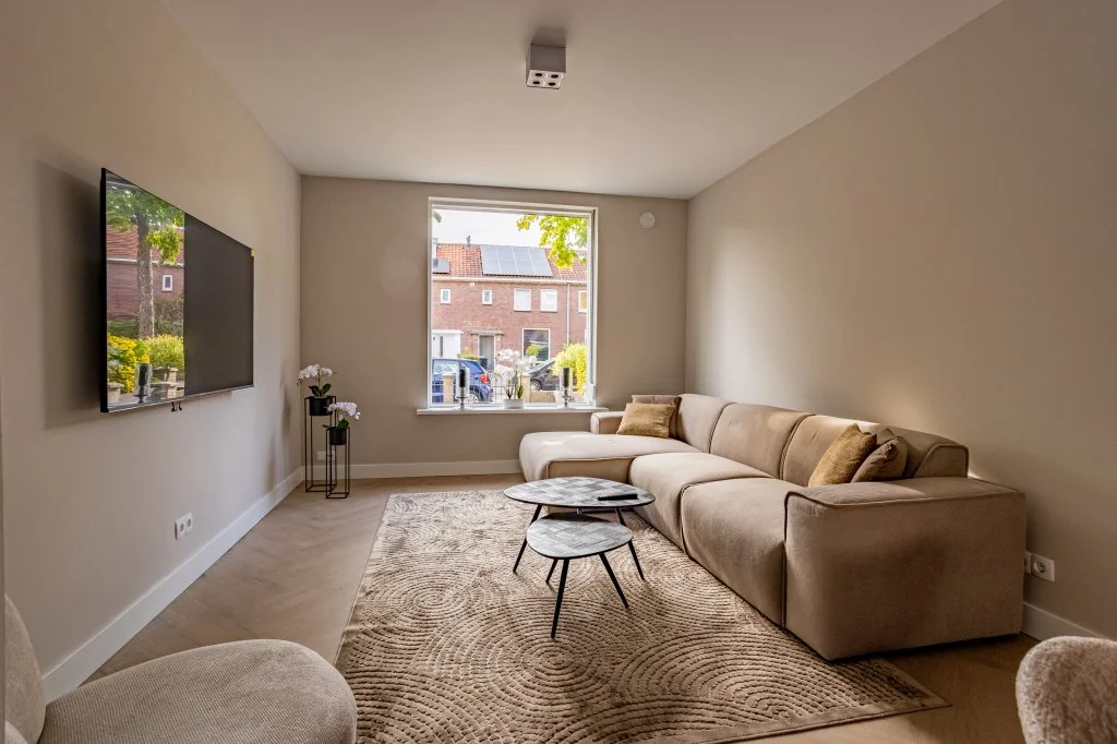 geblurde versie van de foto als achtergrond