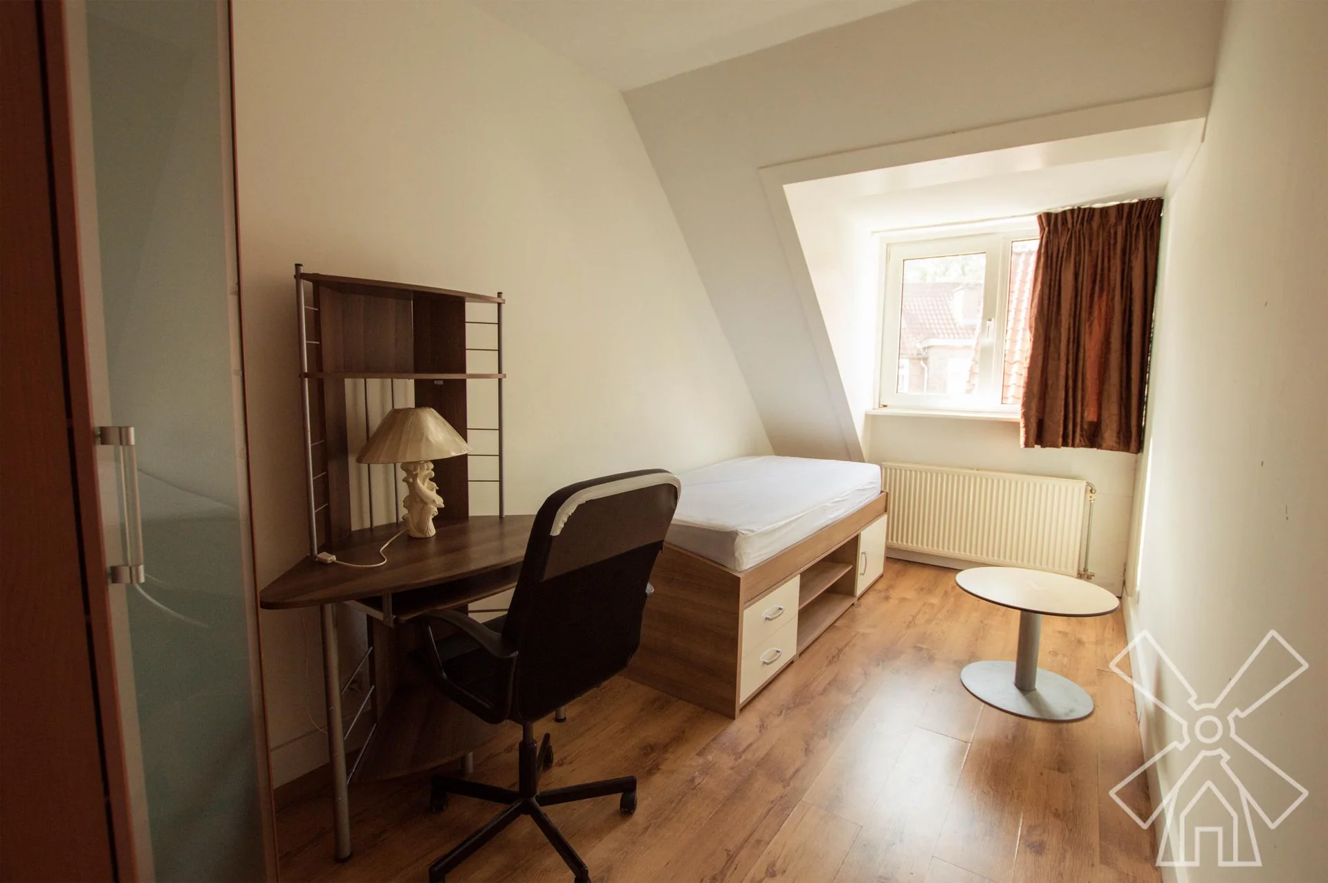 Foto van de Kamer gelegen aan de Lidewijdestraat in Den Haag