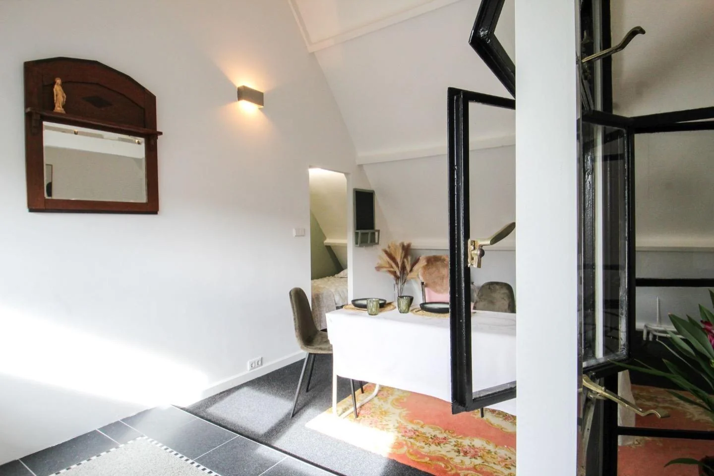 geblurde versie van de foto als achtergrond