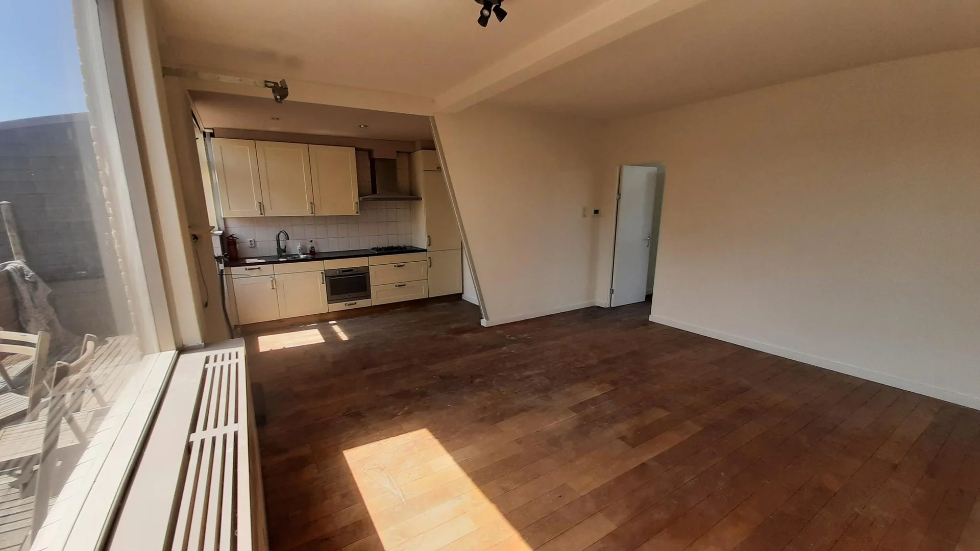 Foto van de Appartement gelegen aan de Bakhuizen van den Brinkstraat in Haarlem
