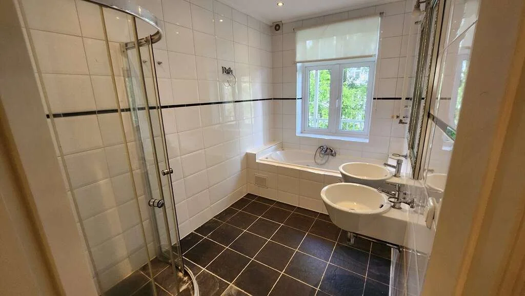 Foto van de Appartement gelegen aan de Admiraal De Ruijterweg in Amsterdam