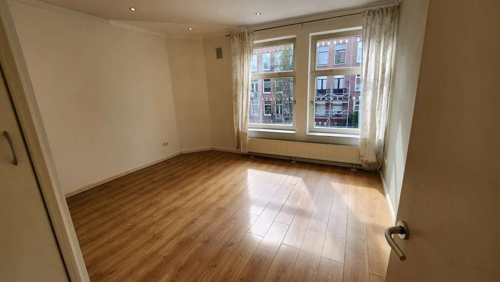 Foto van de Appartement gelegen aan de Admiraal De Ruijterweg in Amsterdam