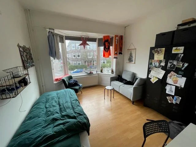 Foto van de Kamer gelegen aan de E. Thomassen a Thuessinklaan in Groningen