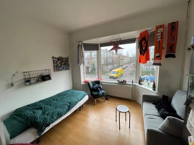 Foto van de Kamer gelegen aan de E. Thomassen a Thuessinklaan in Groningen