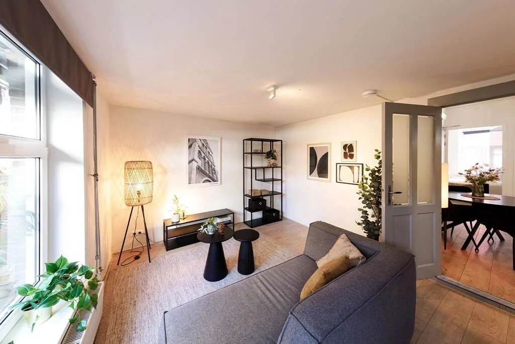 geblurde versie van de foto als achtergrond