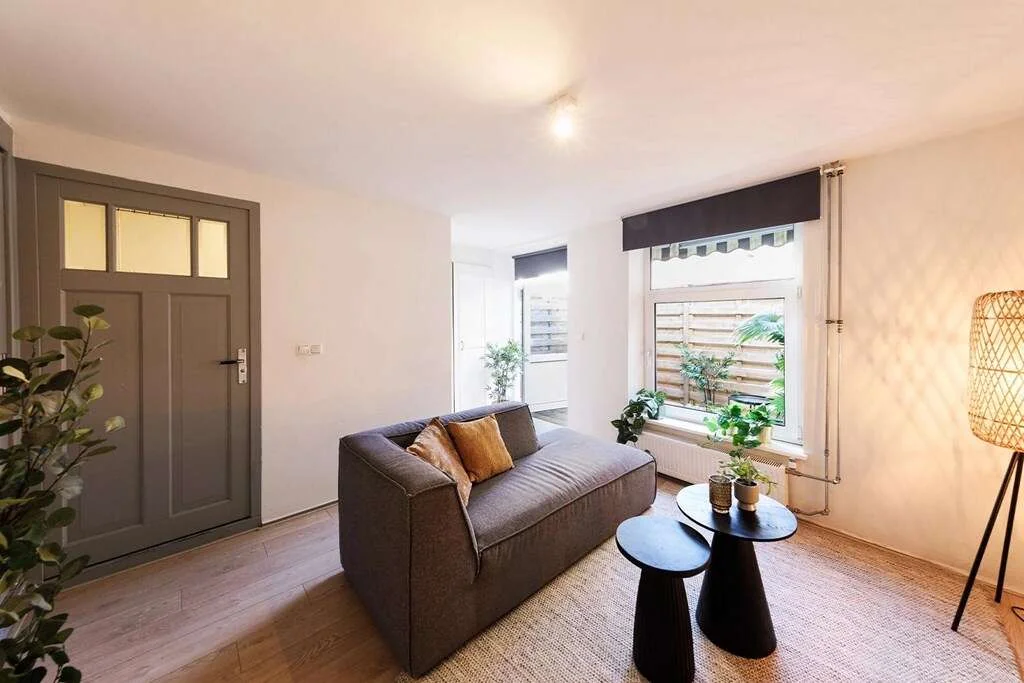 geblurde versie van de foto als achtergrond