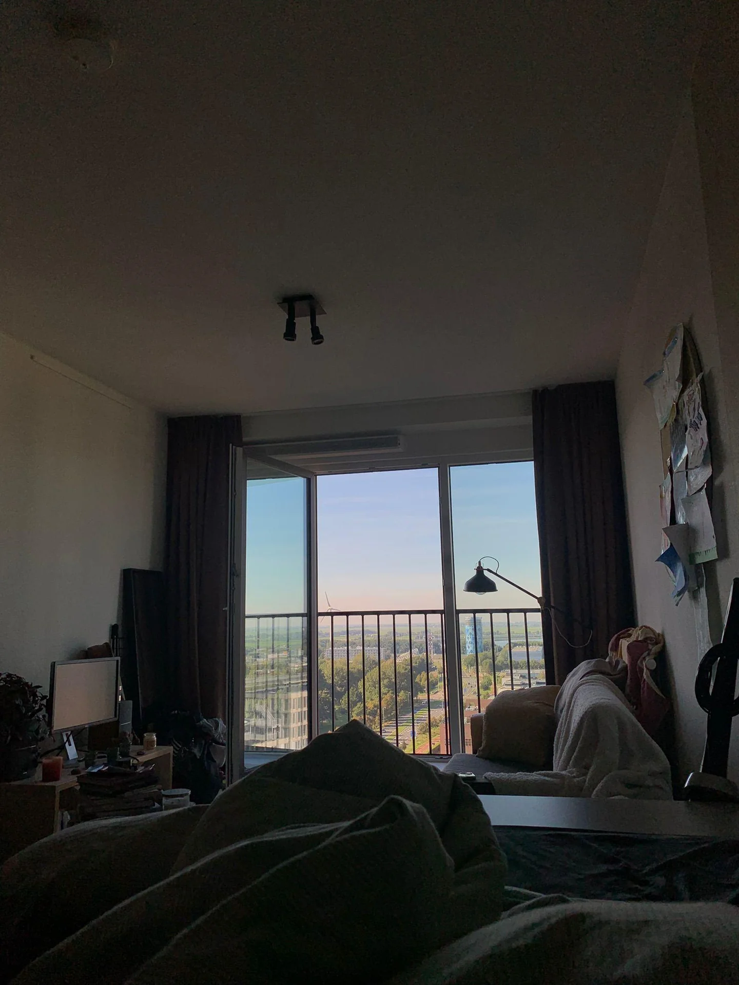 Foto van de Kamer gelegen aan de Beneluxlaan in Almere