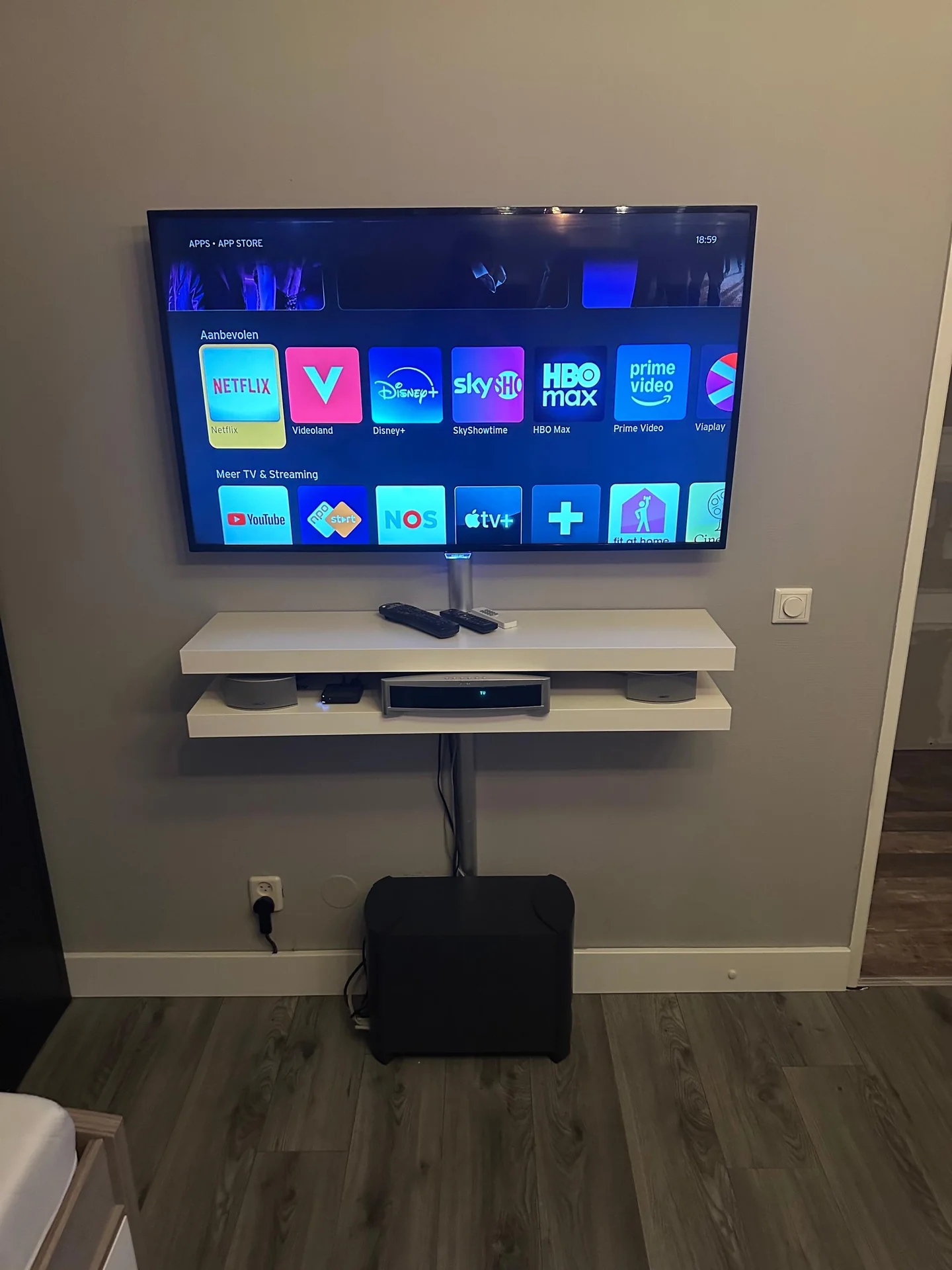 Foto van de Kamer gelegen aan de Oeverpad in Amsterdam