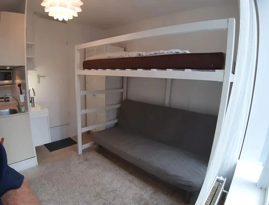Foto van de Studio gelegen aan de Holendrechtstraat in Amsterdam