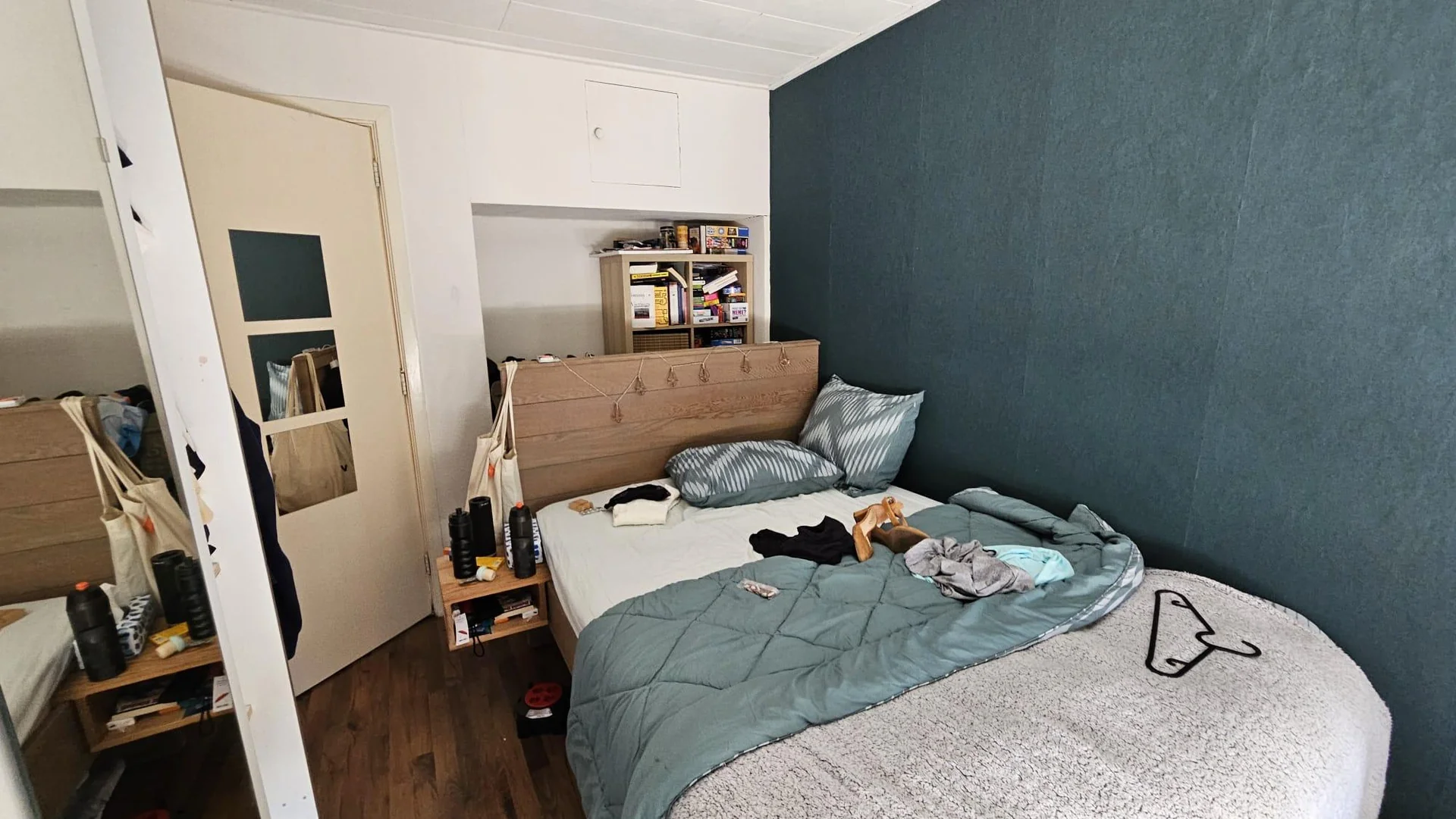 Foto van de Kamer gelegen aan de Wouter van Doeverenplein in Groningen