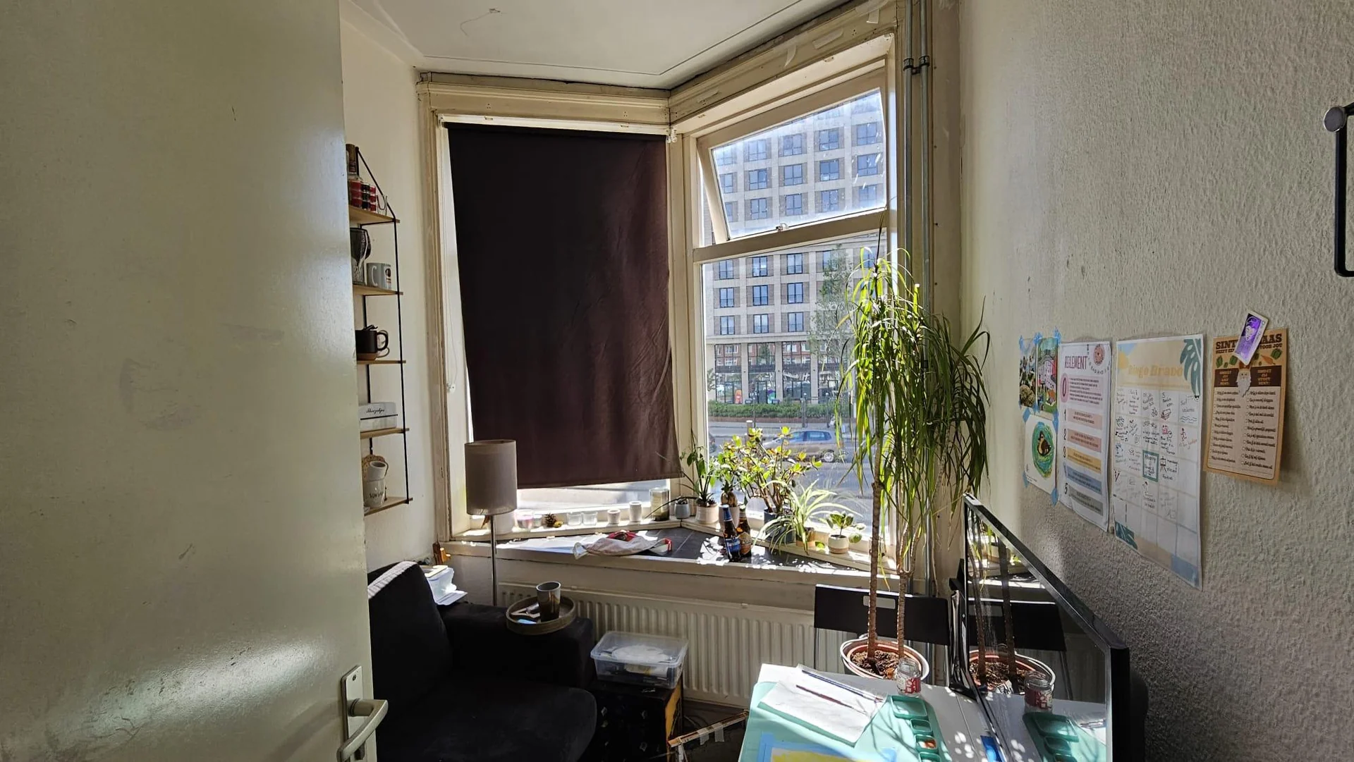 Foto van de Kamer gelegen aan de Wouter van Doeverenplein in Groningen