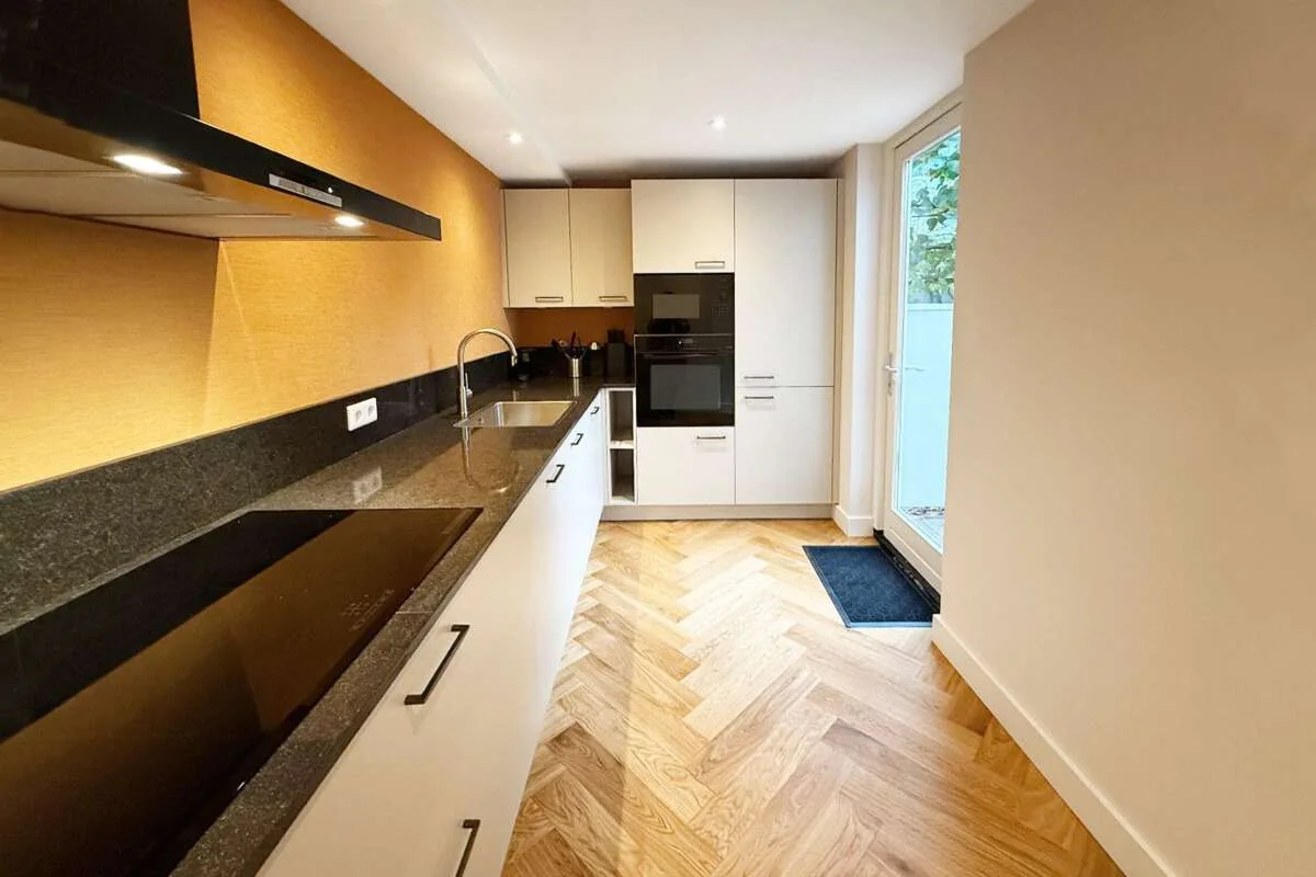Foto van de Appartement gelegen aan de Nassauplein in Den Haag