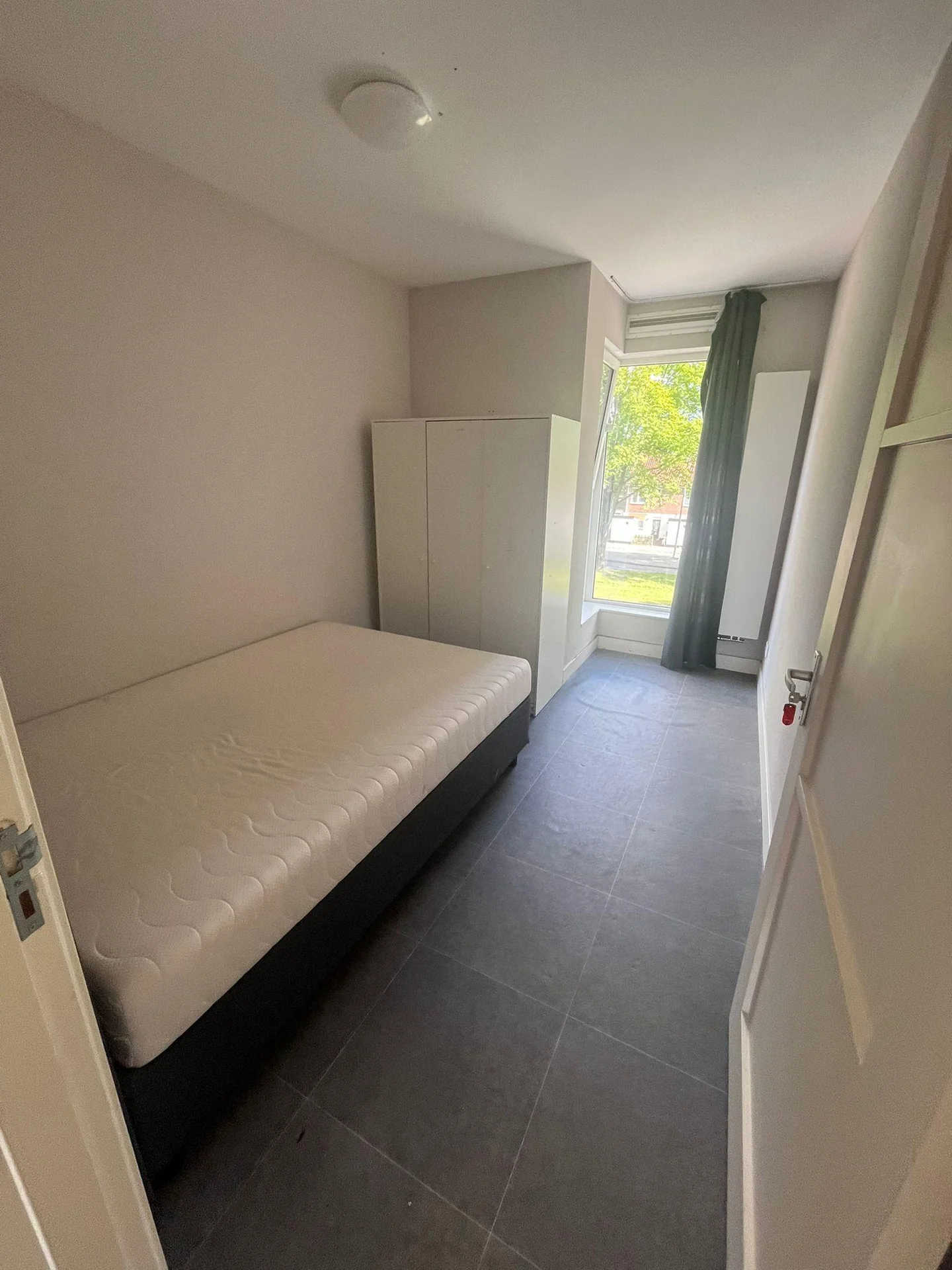 Foto van de Kamer gelegen aan de Troelstralaan in Amsterdam