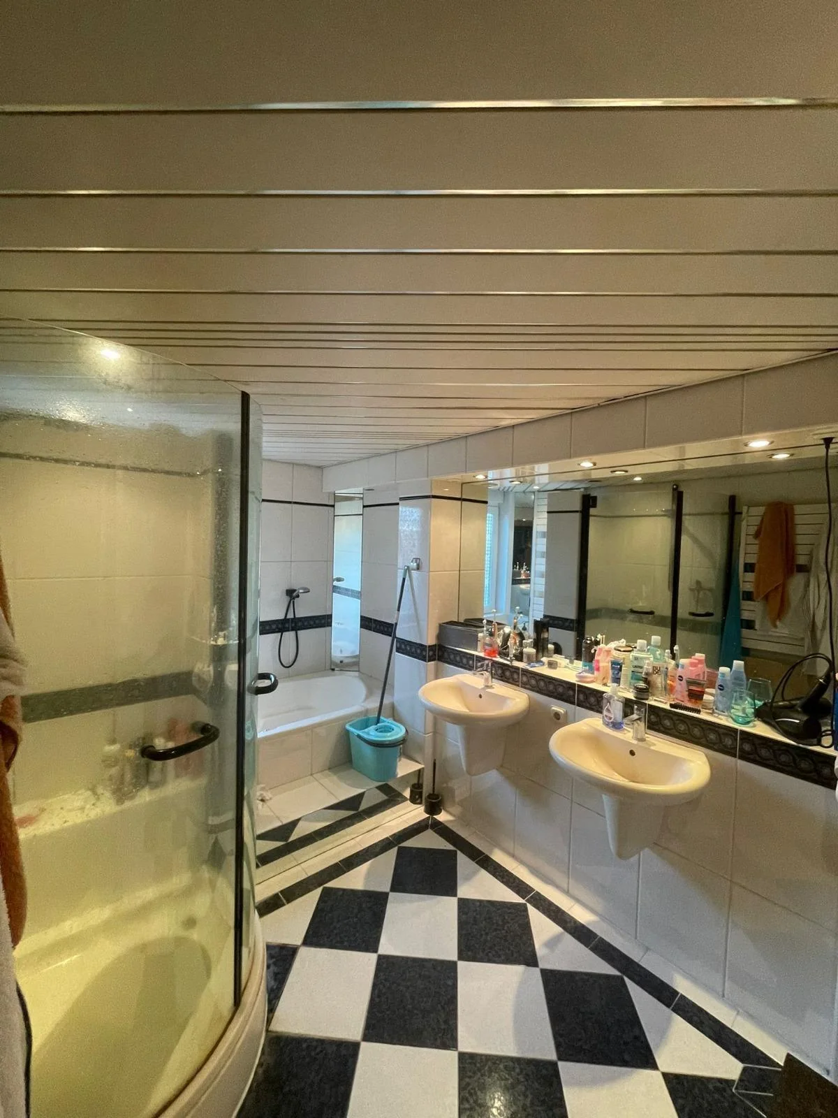 Foto van de Appartement gelegen aan de Burgemeester Van Veenlaan in Enschede