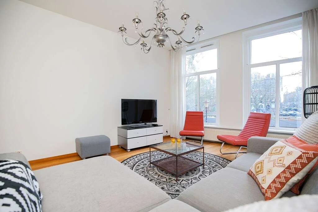Foto van de Appartement gelegen aan de Leidsekade in Amsterdam