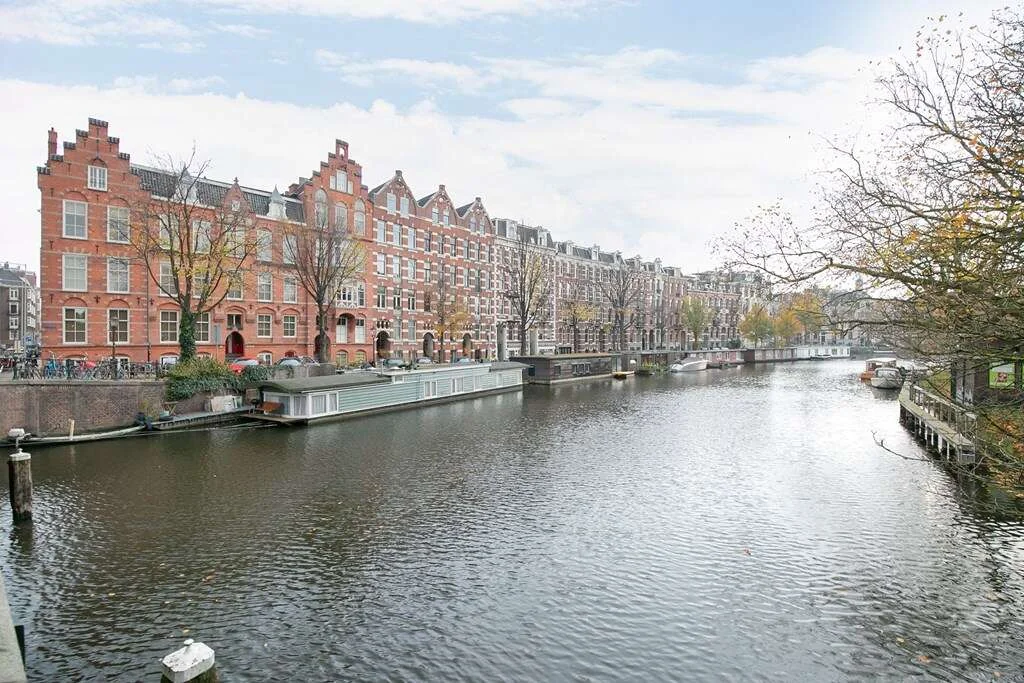 Foto van de Appartement gelegen aan de Leidsekade in Amsterdam