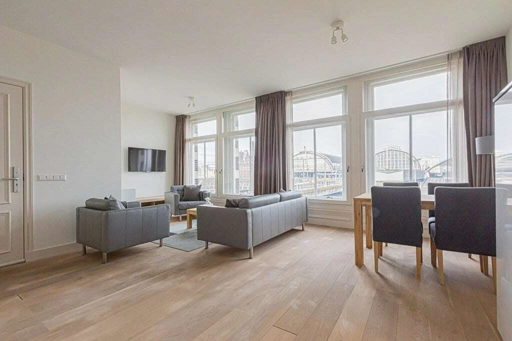Foto van de Appartement gelegen aan de De Ruijterkade in Amsterdam