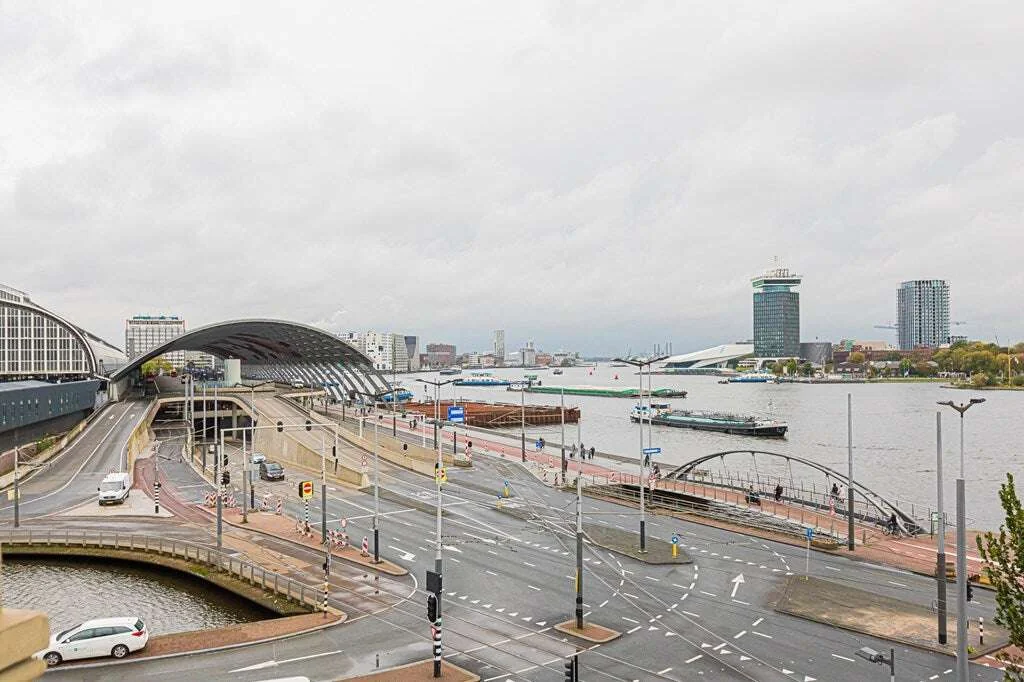 Foto van de Appartement gelegen aan de De Ruijterkade in Amsterdam