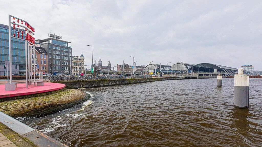 Foto van de Appartement gelegen aan de De Ruijterkade in Amsterdam