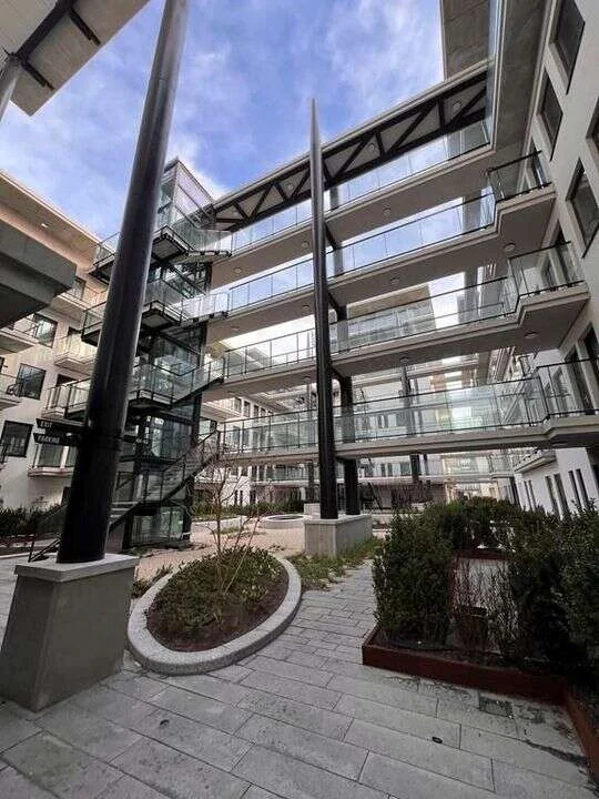 Foto van de Appartement gelegen aan de Burgemeester Rijnderslaan in Amstelveen