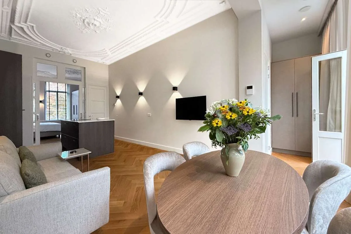 Foto van de Appartement gelegen aan de Nassauplein in Den Haag