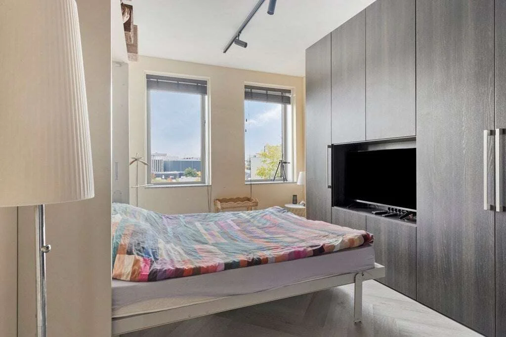 geblurde versie van de foto als achtergrond