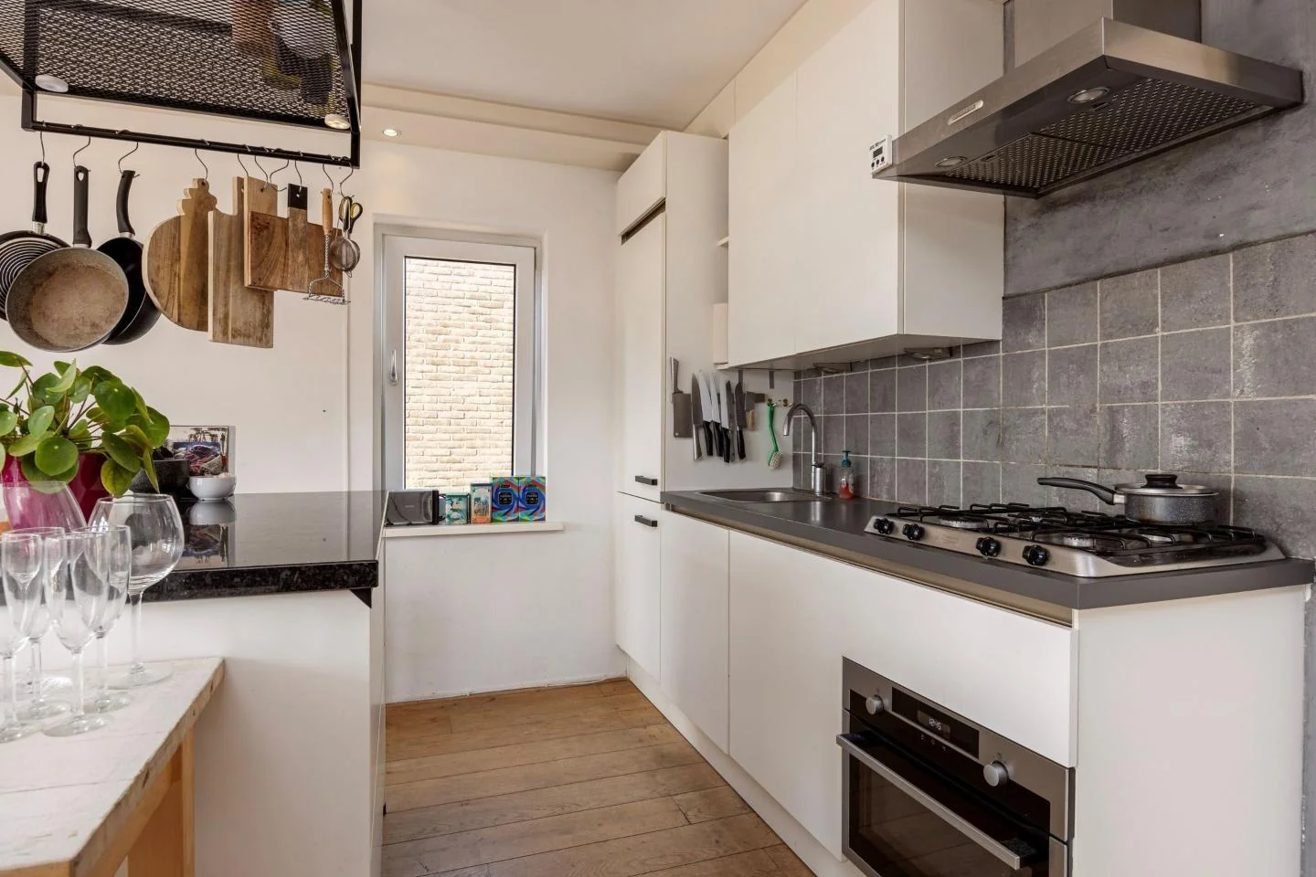 geblurde versie van de foto als achtergrond