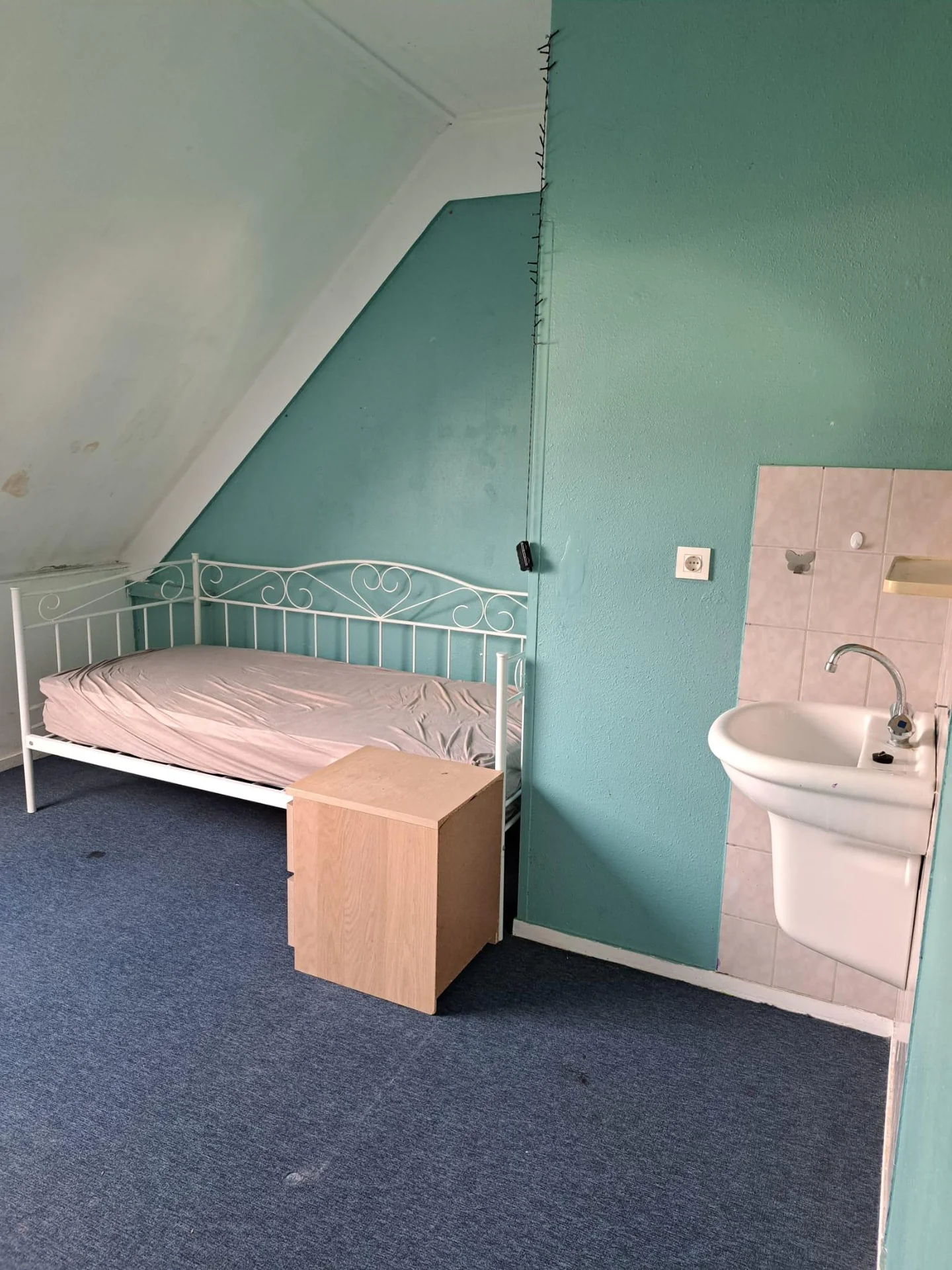 Foto van de Kamer gelegen aan de Rijnegommerstraat in Zoeterwoude