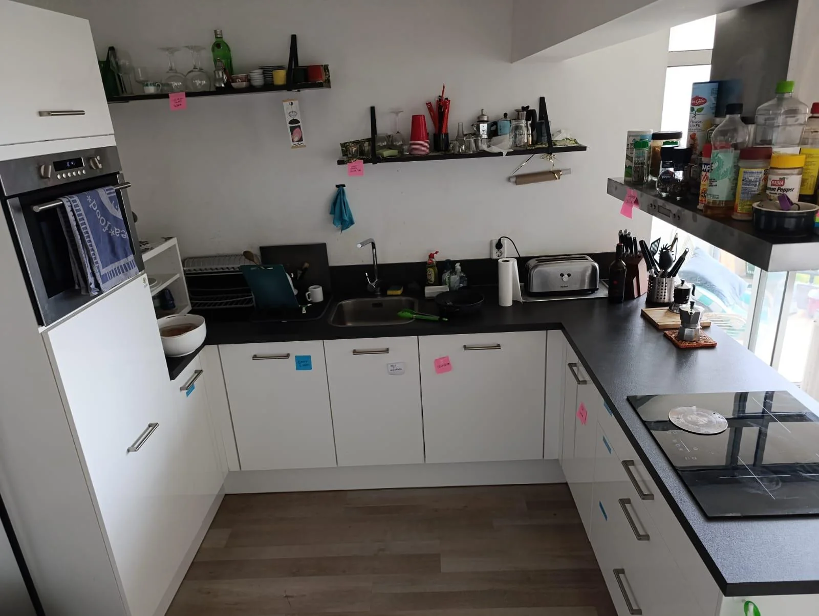 geblurde versie van de foto als achtergrond