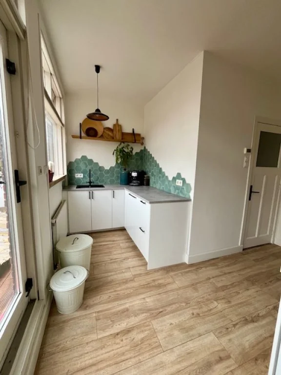 geblurde versie van de foto als achtergrond