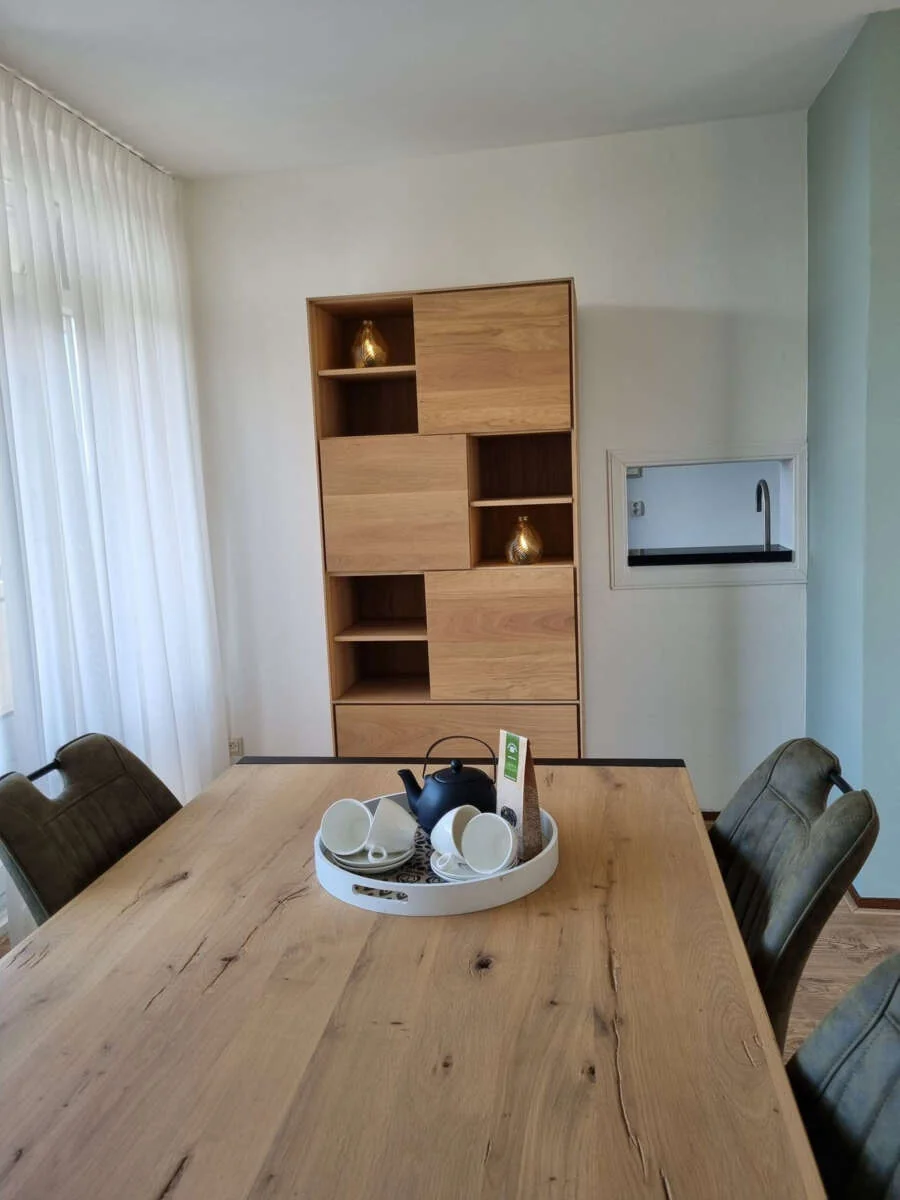 geblurde versie van de foto als achtergrond